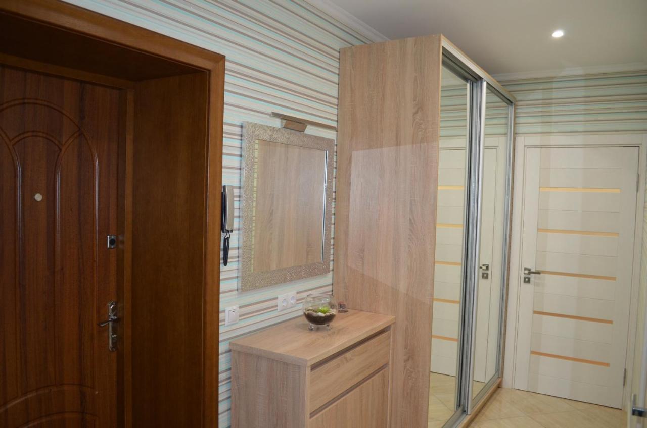 Apartment On Getmana Vigovskogo 49 Rivne Extérieur photo