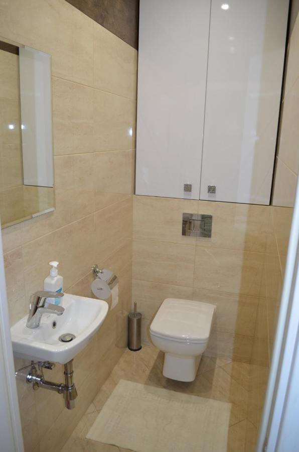 Apartment On Getmana Vigovskogo 49 Rivne Extérieur photo