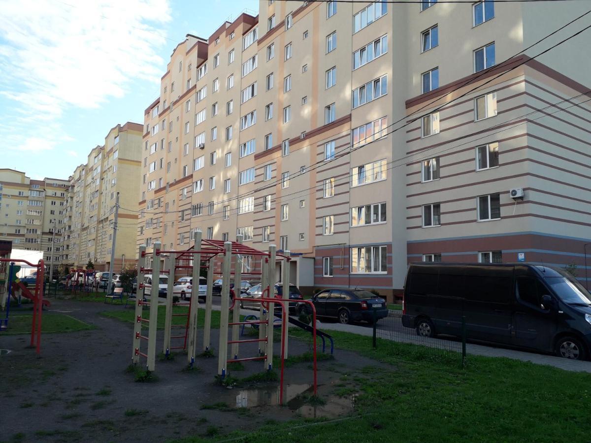 Apartment On Getmana Vigovskogo 49 Rivne Extérieur photo